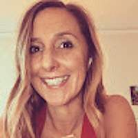 Melissa R. Melissa R.